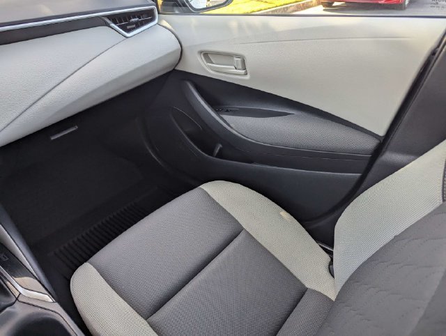 Certified 2024 Toyota Corolla LE FWD image 18
