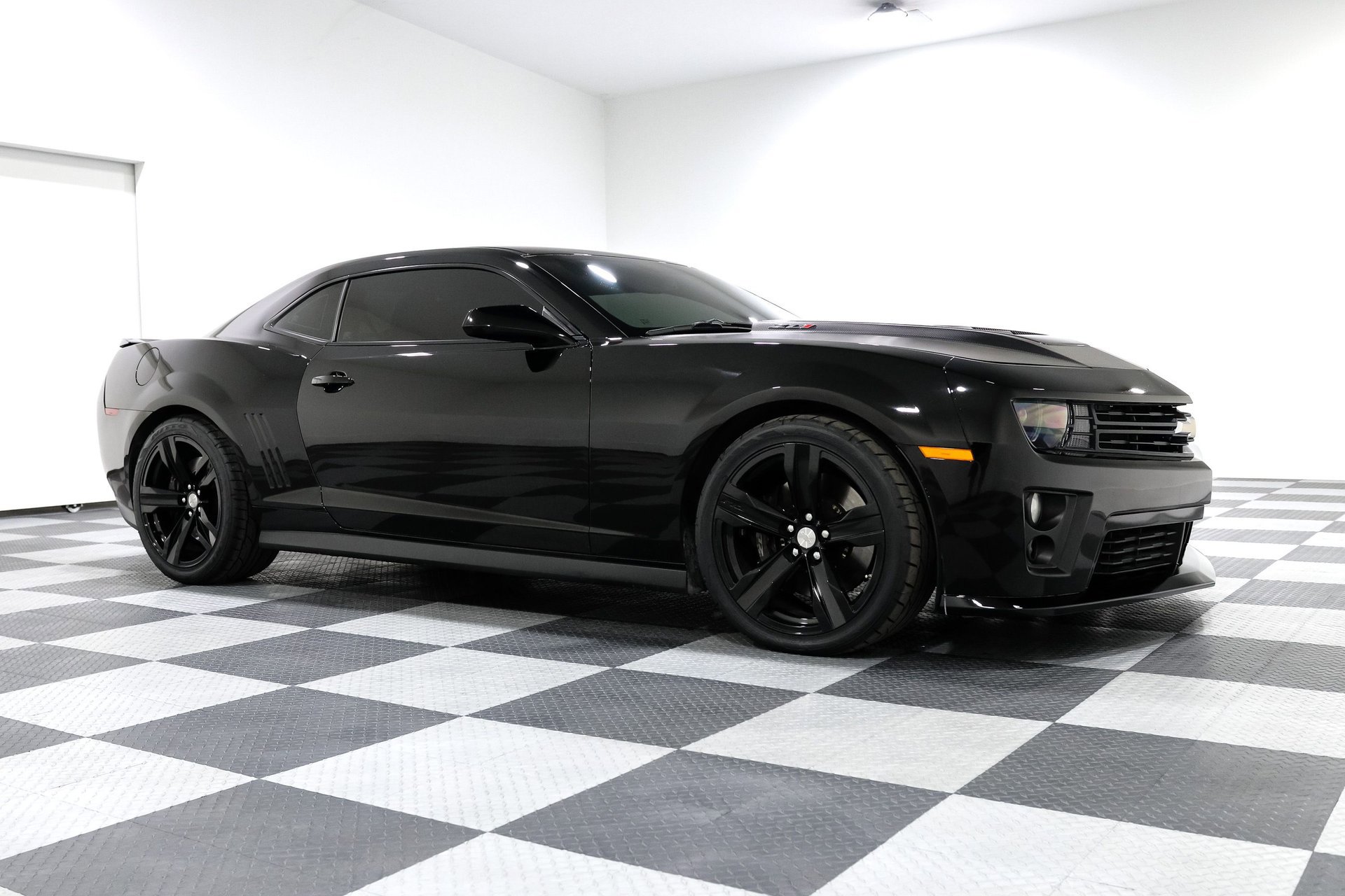 Used 2013 Chevrolet Camaro ZL1 image 1