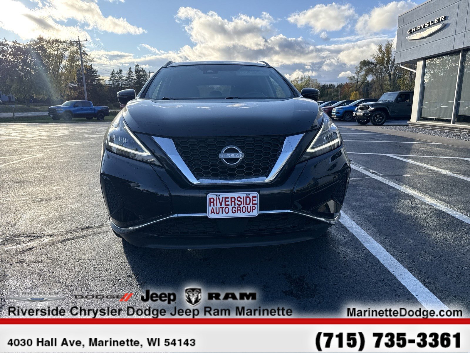 Used 2023 Nissan Murano S image 3