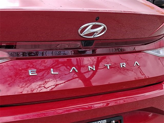 Used 2023 Hyundai Elantra SEL w/ Cargo Package image 30