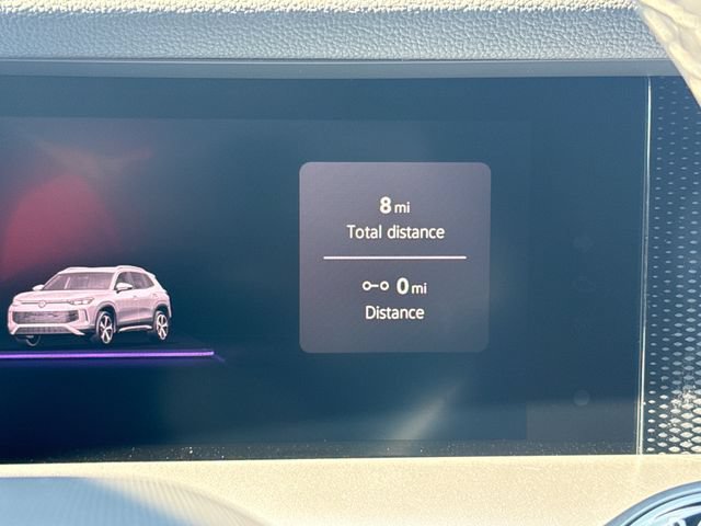 New 2026 Volkswagen Tiguan SE R-Line AWD/4WD image 18