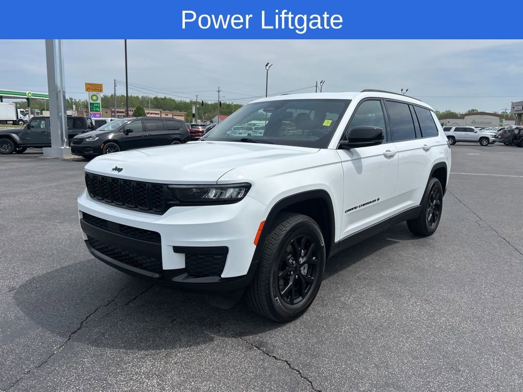 Used 2025 Jeep Grand Cherokee L Altitude AWD/4WD image 8