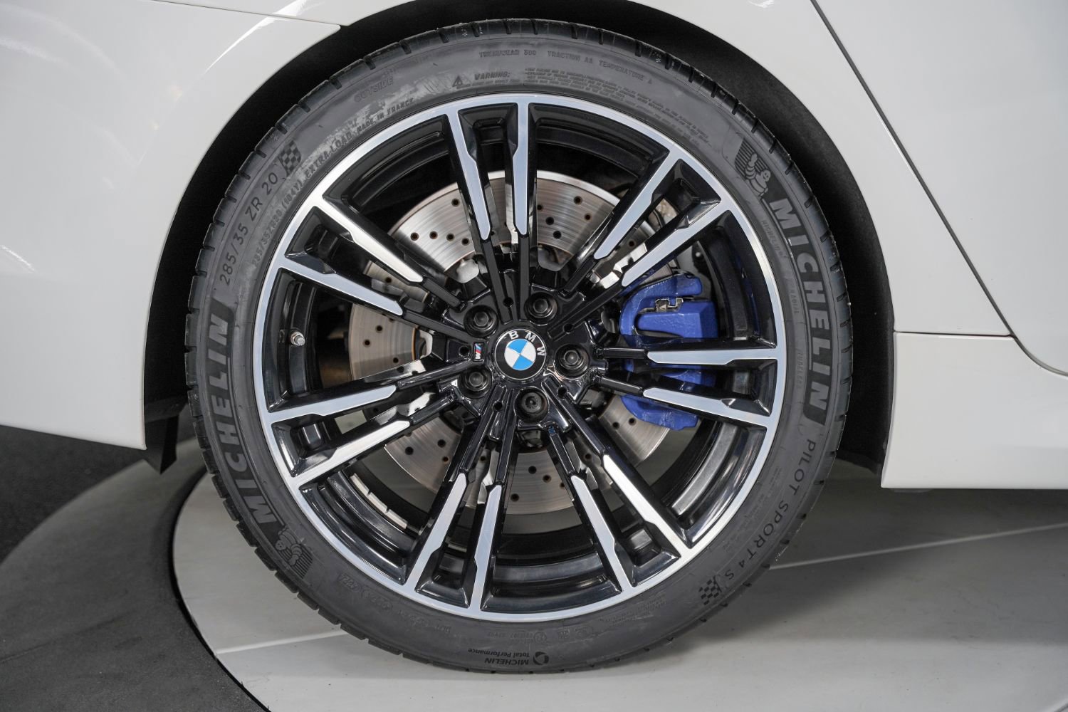 Used 2020 BMW M5 w/ Executive Package image 26