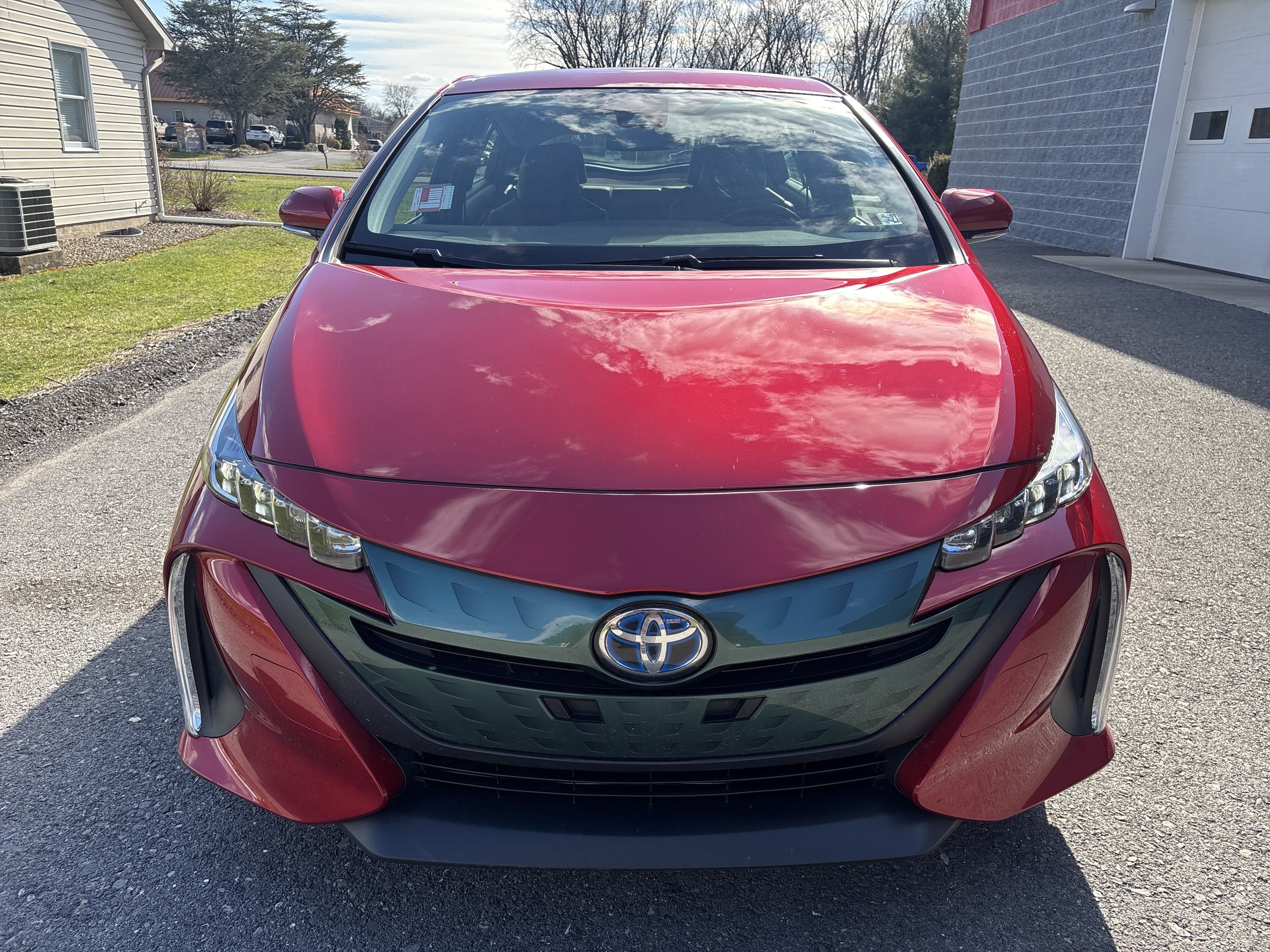 Used 2018 Toyota Prius Prime Premium image 9