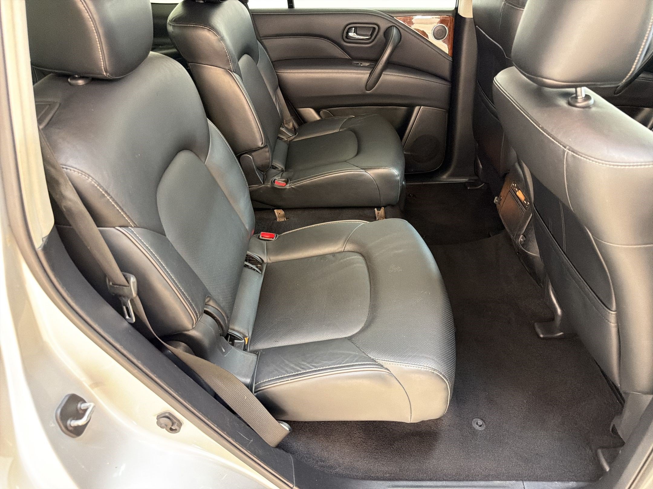 Used 2019 INFINITI QX80 Luxe AWD/4WD image 29