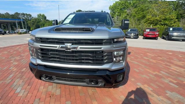 Used 2024 Chevrolet Silverado 2500 Custom w/ Custom Value Package AWD/4WD image 6