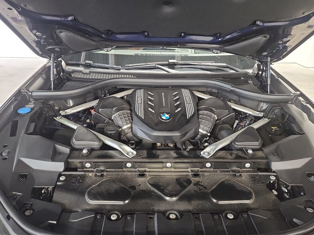 Used 2022 BMW X5 M50i AWD/4WD image 30