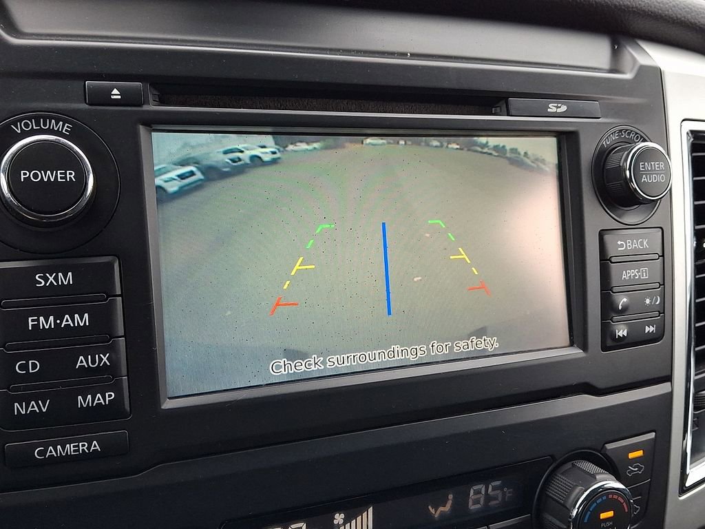 Used 2017 Nissan Titan SV image 19