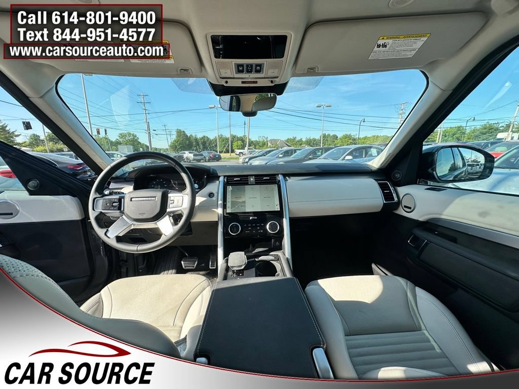 Used 2025 Land Rover Discovery Dynamic SE AWD/4WD image 19