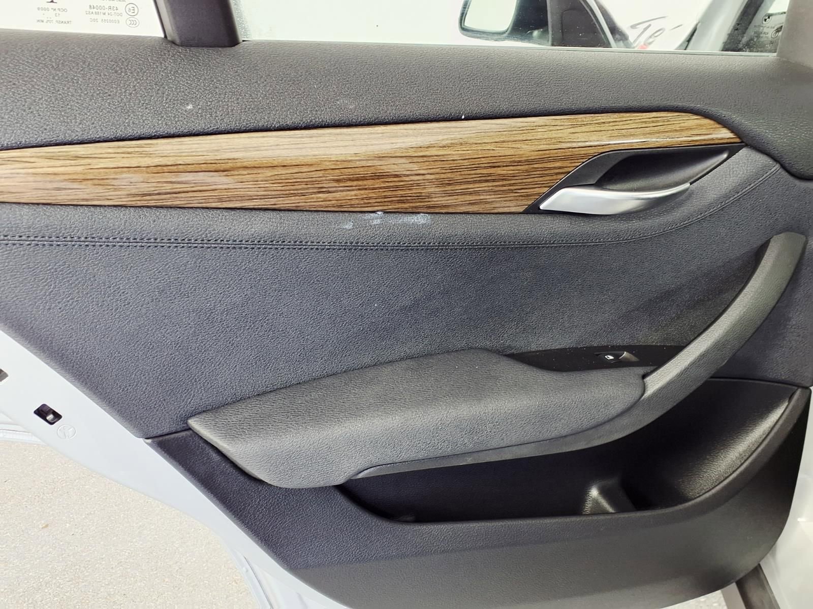 Used 2014 BMW X1 sDrive28i image 10