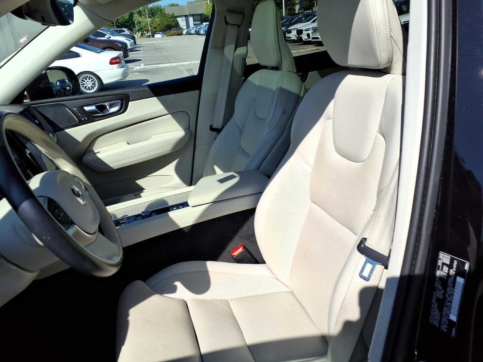 Used 2022 Volvo XC60 B5 Inscription w/ Advanced Package AWD/4WD image 20
