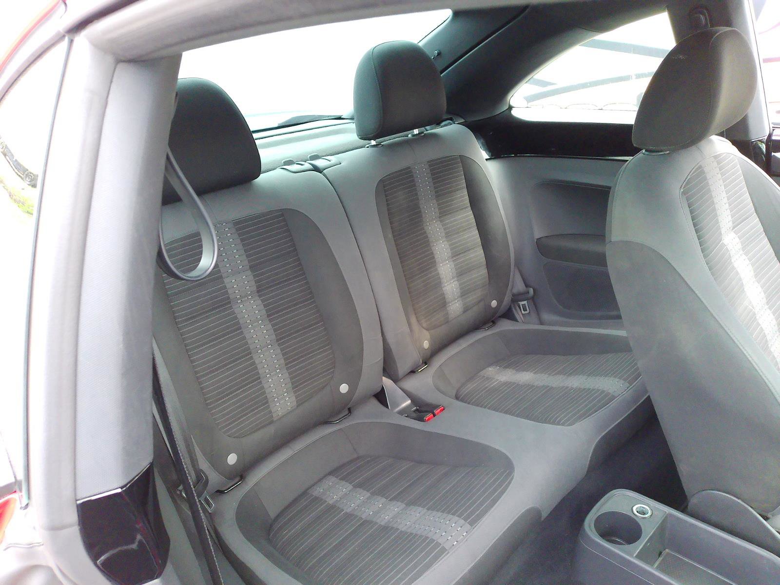 Used 2012 Volkswagen Beetle 2.0T image 25