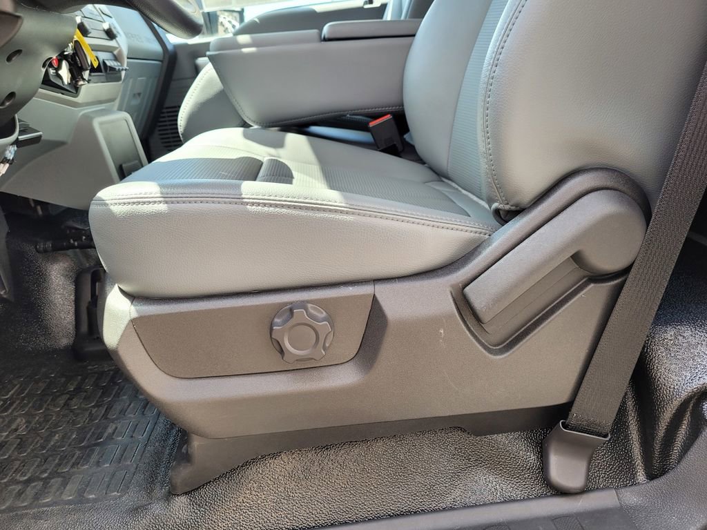 New 2025 Ford F650 2WD Regular Cab Super Duty image 16