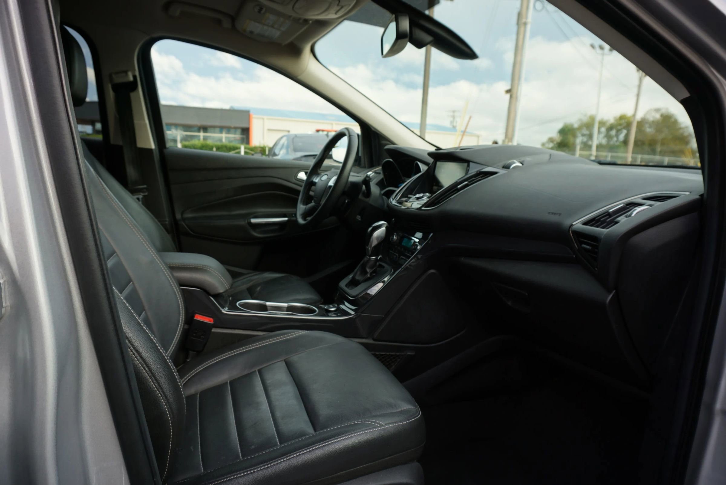 Used 2014 Ford Escape Titanium image 24