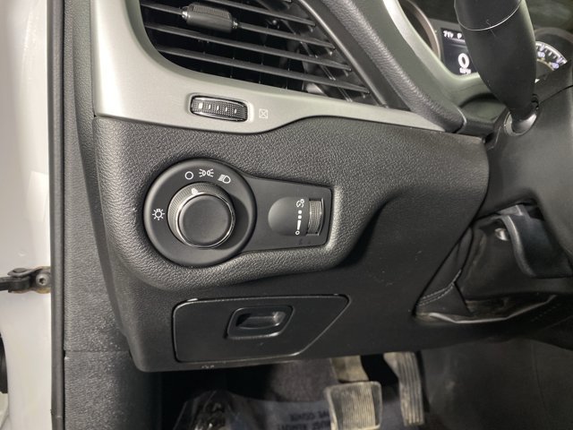 Used 2017 Jeep Cherokee Sport AWD/4WD image 21