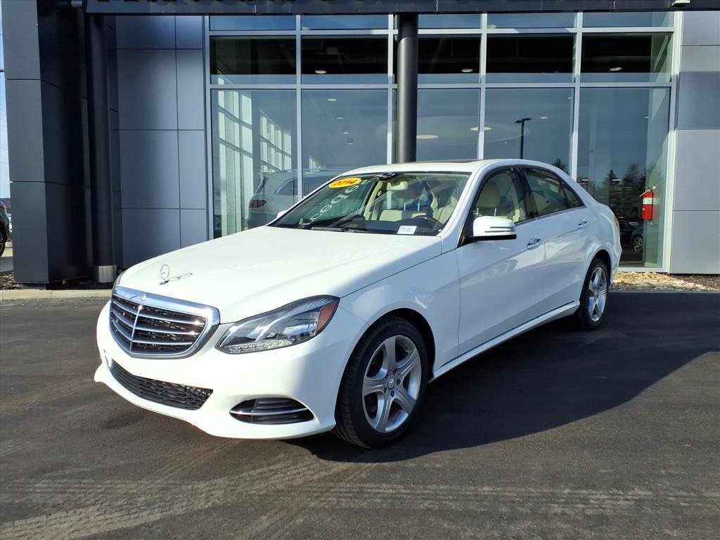 Used 2014 Mercedes-Benz E 350 4MATIC Sedan image 2