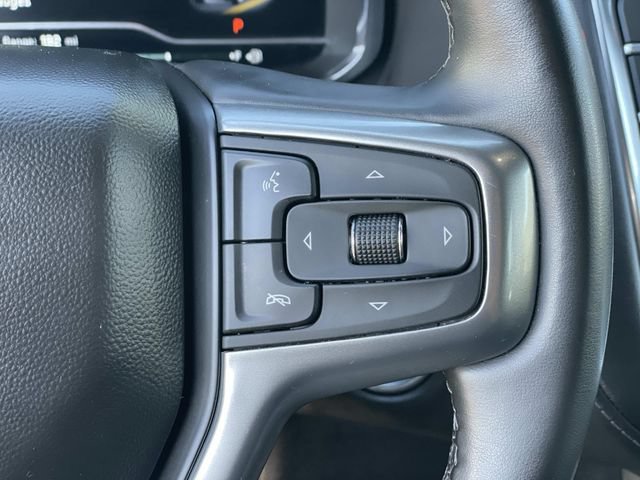 Used 2024 Chevrolet Suburban LT RWD image 9