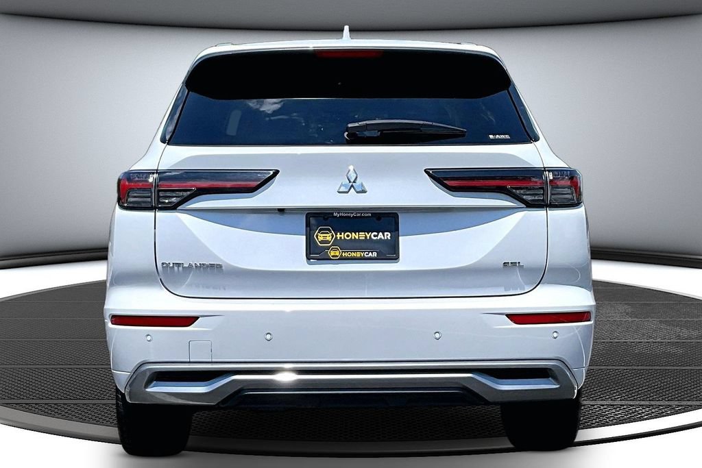 Used 2025 Mitsubishi Outlander SEL AWD/4WD image 5