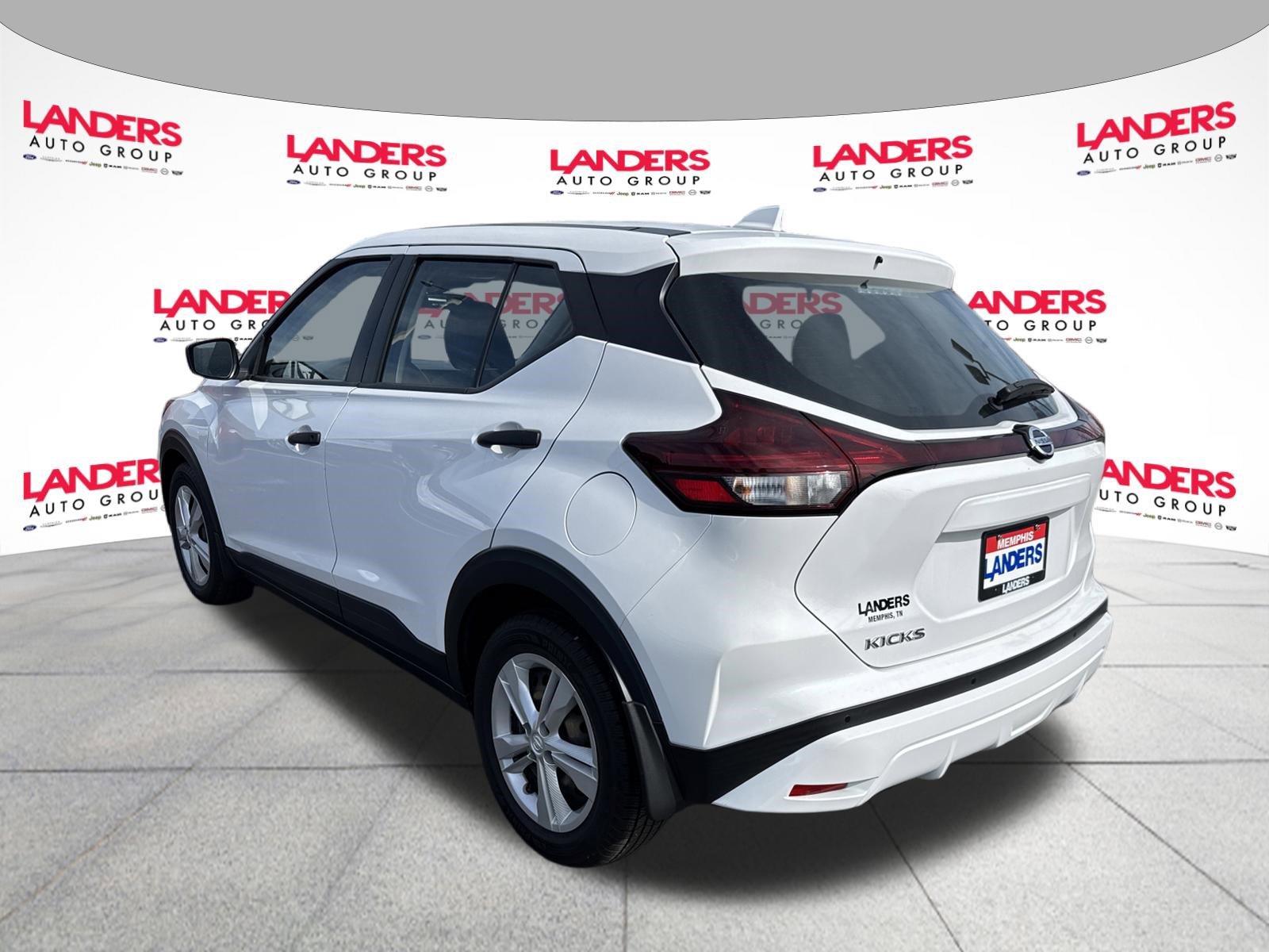 Used 2021 Nissan Kicks S FWD image 5