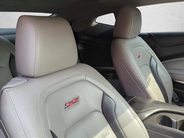 Used 2016 Chevrolet Camaro SS image 20