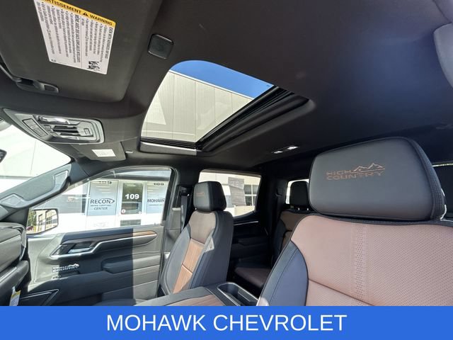 Used 2025 Chevrolet Silverado 1500 High Country w/ Technology Package AWD/4WD image 19
