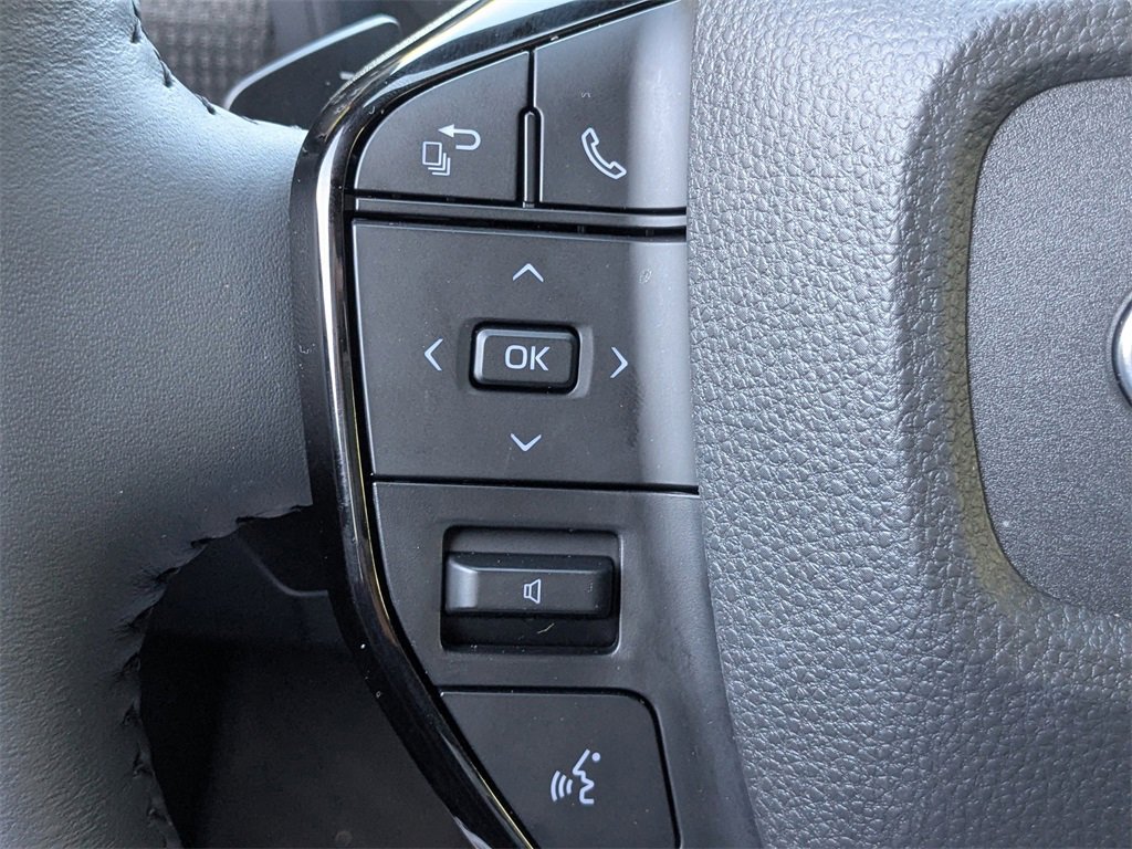 Used 2025 Subaru Solterra Limited w/ Limited Convenience Package image 14