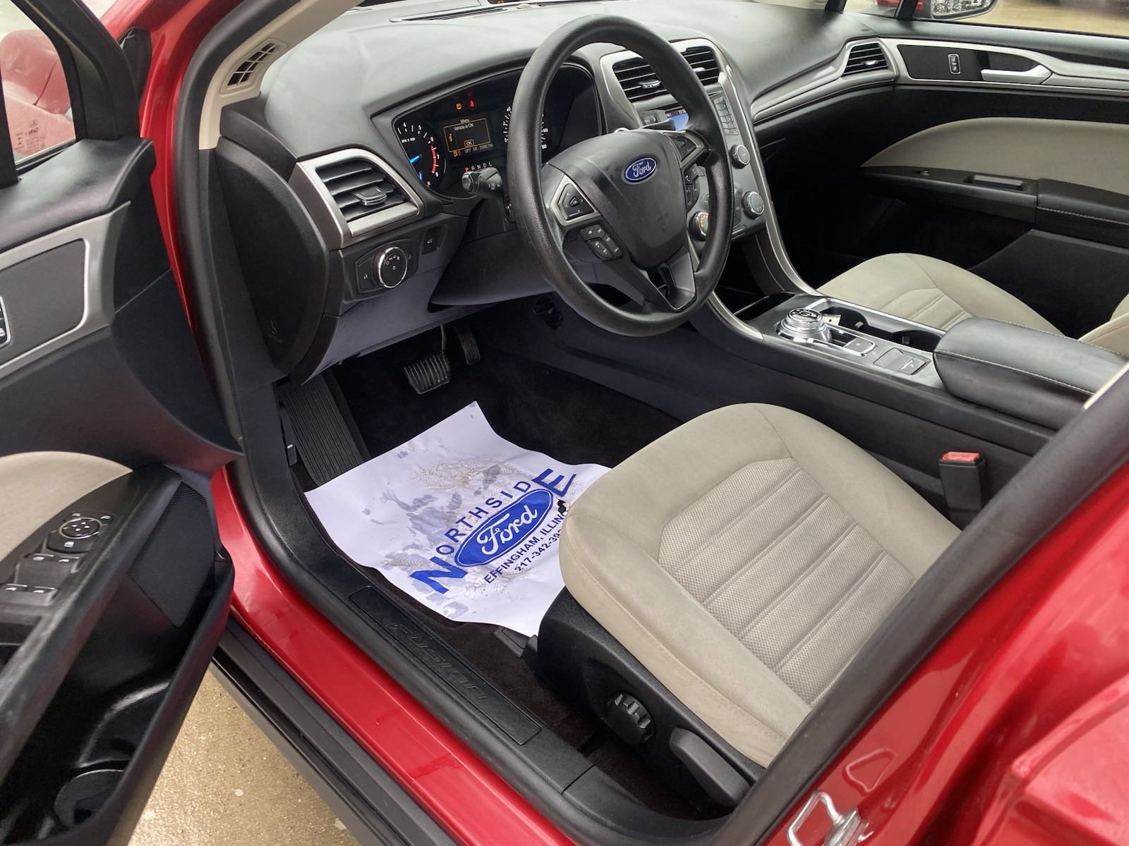Used 2020 Ford Fusion S FWD image 18