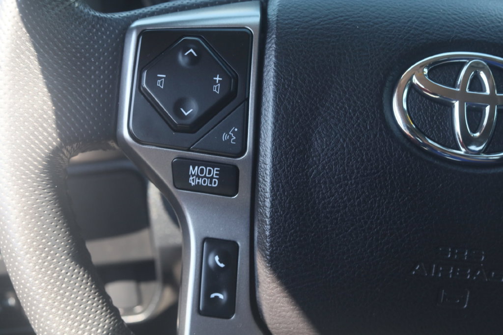 Certified 2021 Toyota Tacoma SR5 AWD/4WD image 8