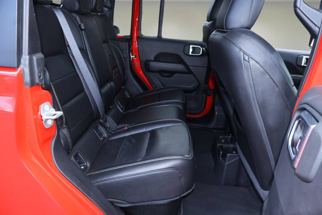 Used 2020 Jeep Gladiator Overland AWD/4WD image 16