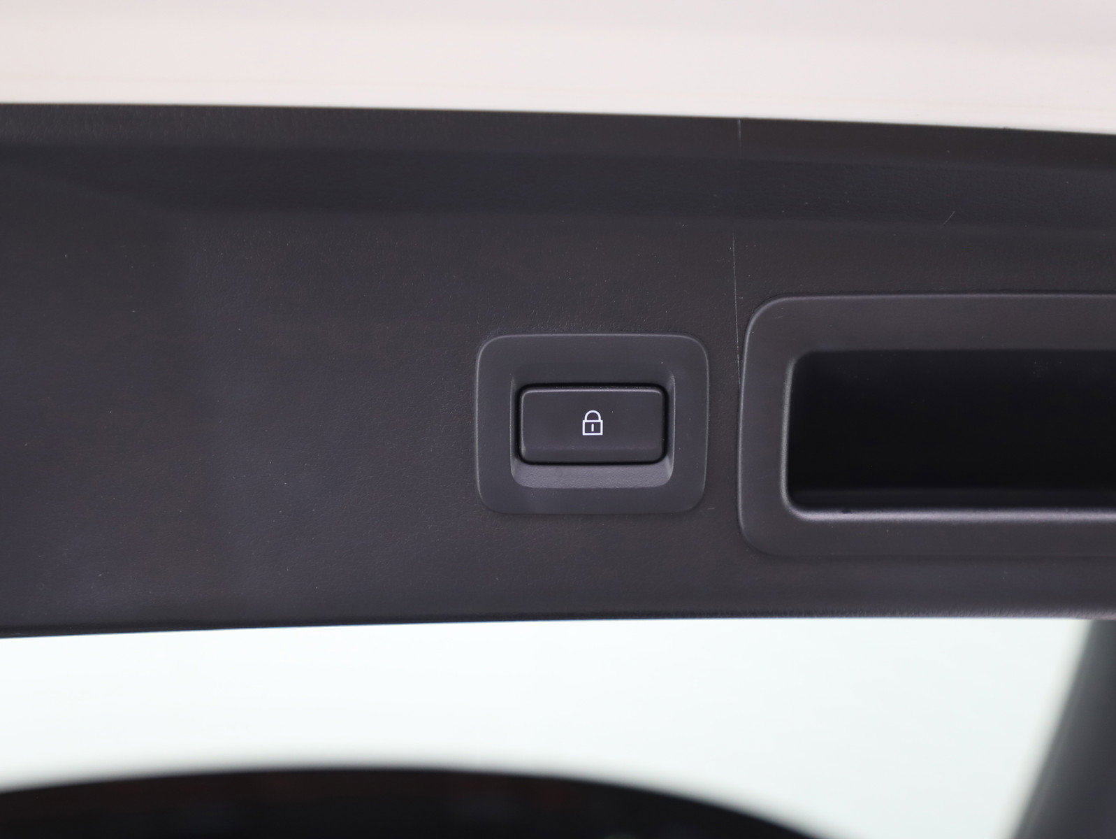 Used 2023 MAZDA CX-30 AWD 2.5 S w/ Preferred Package image 16