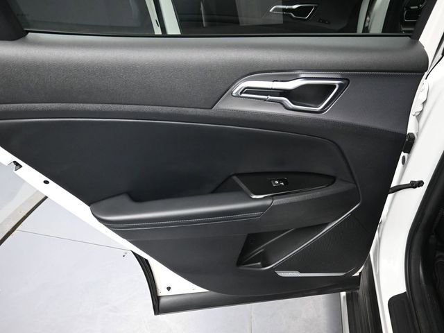 Used 2023 Kia Sportage SX Prestige image 32