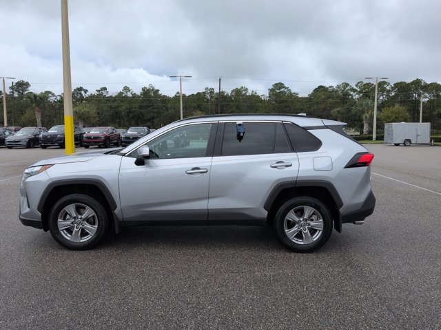 Used 2025 Toyota RAV4 XLE FWD image 8