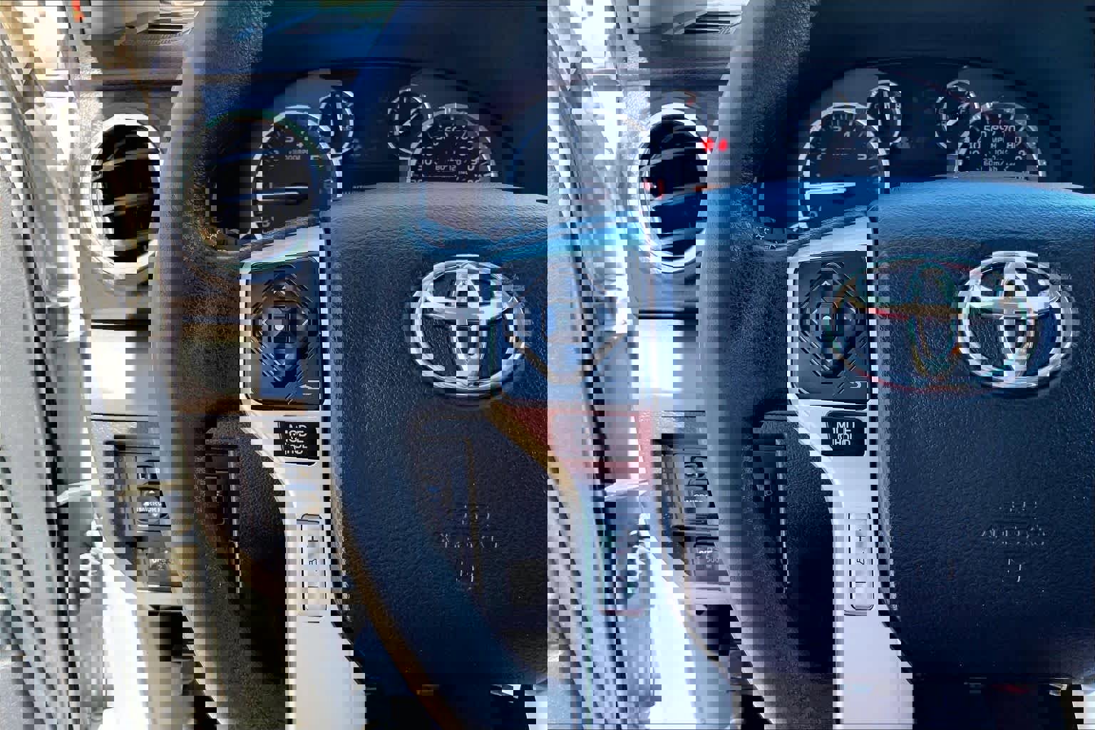 Used 2015 Toyota Tundra SR5 w/ SR5 Upgrade Package image 22