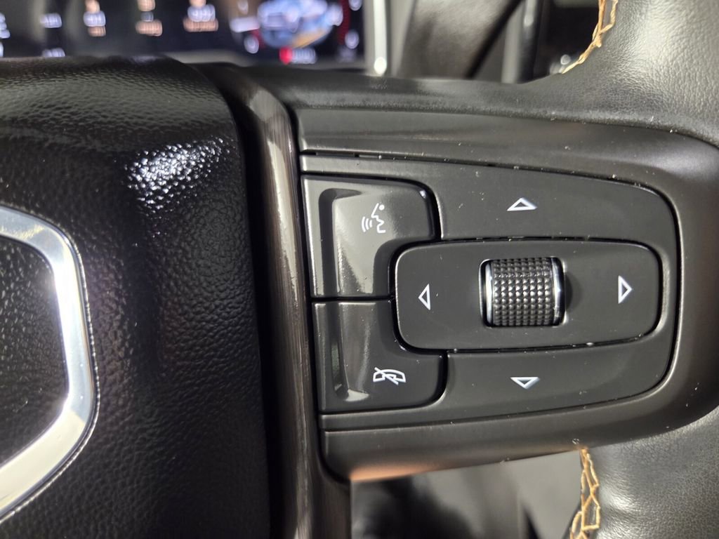Used 2025 GMC Sierra 2500 AT4 image 20