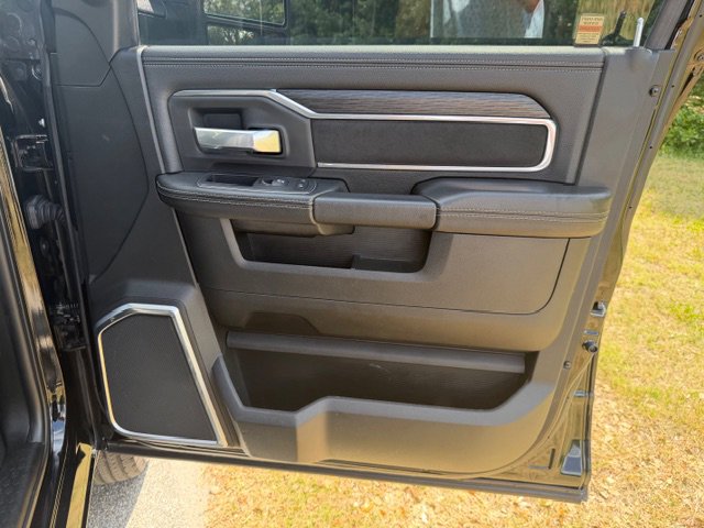 Used 2024 RAM 3500 Laramie w/ Night Edition image 14