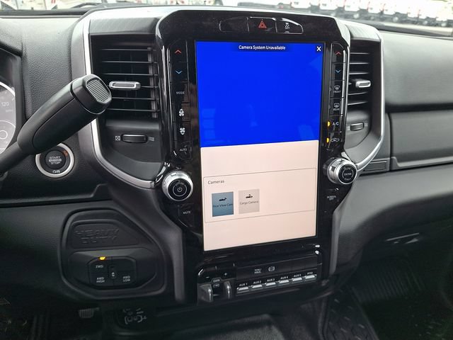 Used 2025 RAM 5500 4x4 Crew Cab image 18