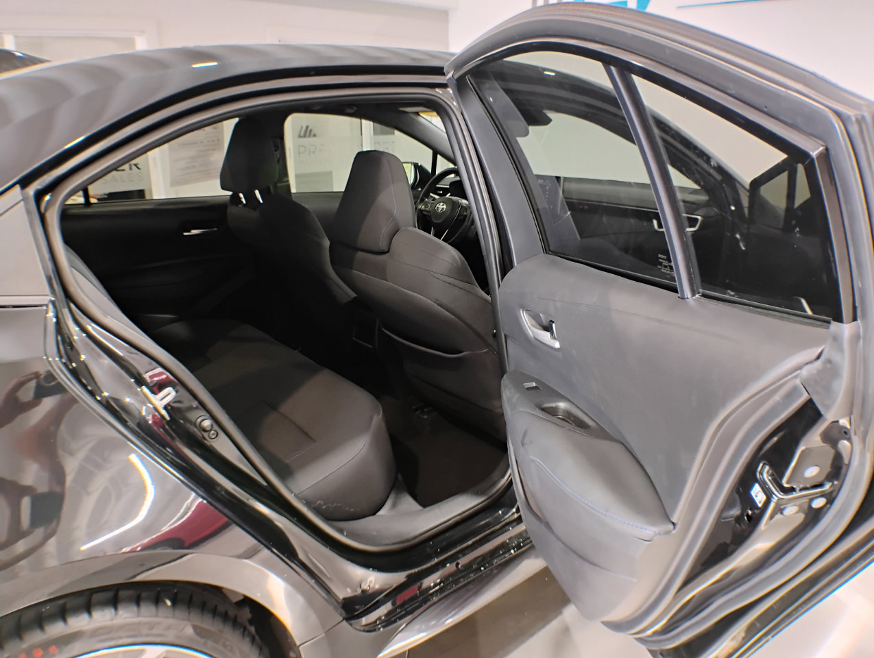 Used 2020 Toyota Corolla SE image 52