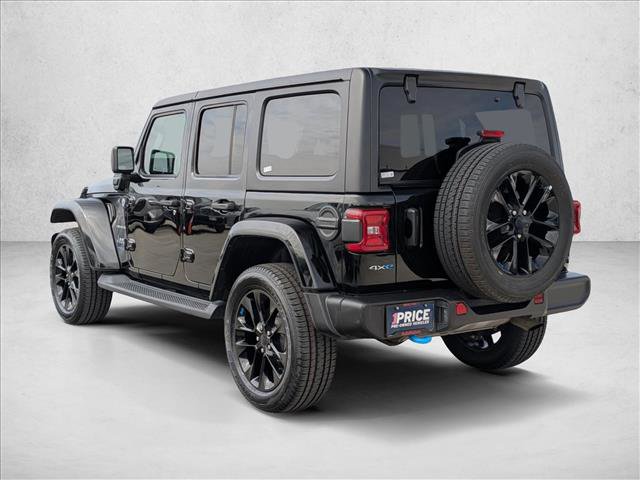 Used 2022 Jeep Wrangler Unlimited Sahara w/ Cold Weather Group image 8