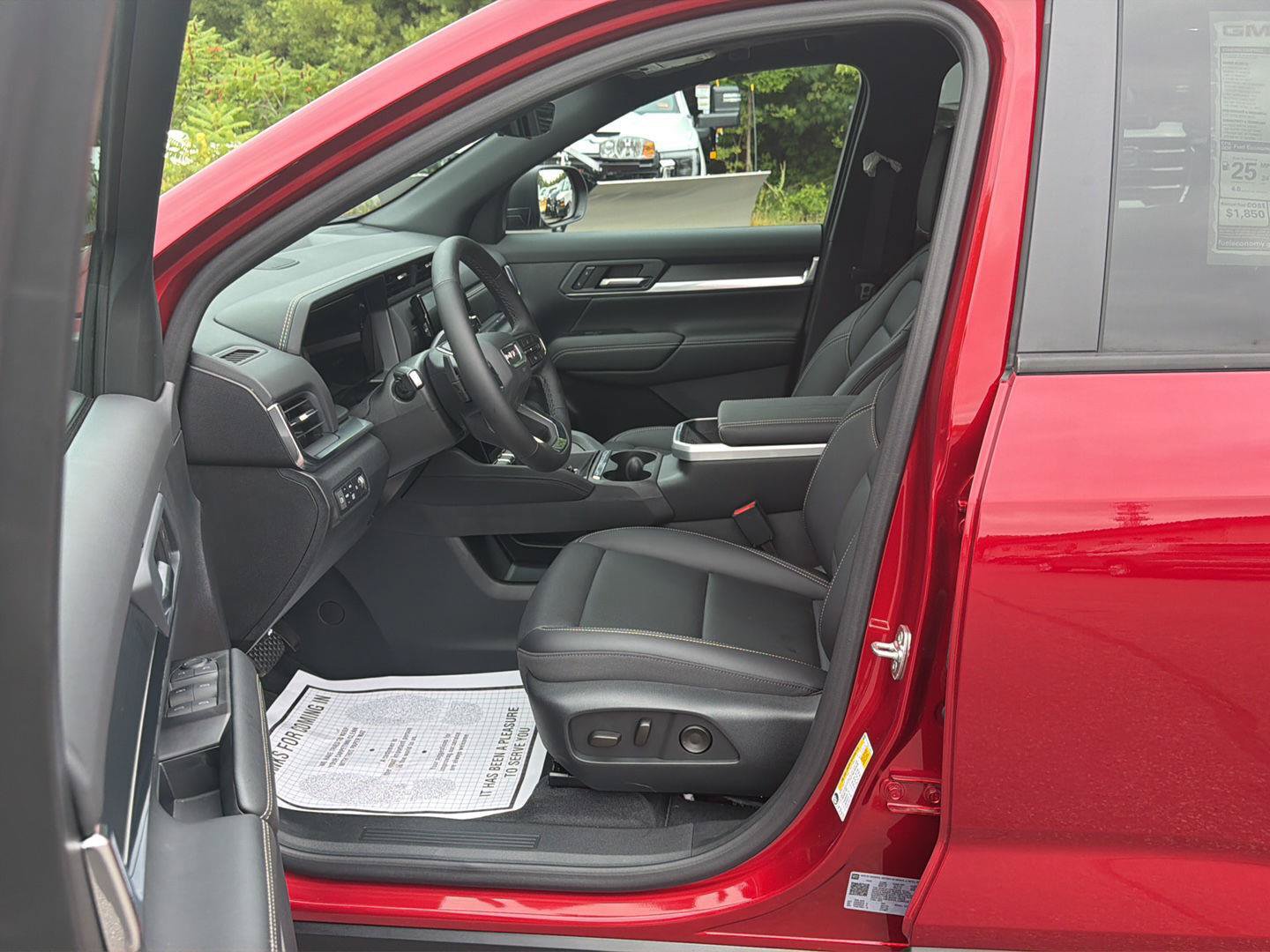 New 2027 GMC Terrain Elevation w/ Elevation Premium Package AWD/4WD image 9