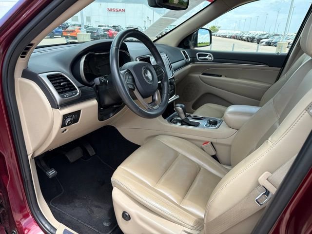 Used 2019 Jeep Grand Cherokee Limited w/ Trailer Tow Group IV AWD/4WD image 16