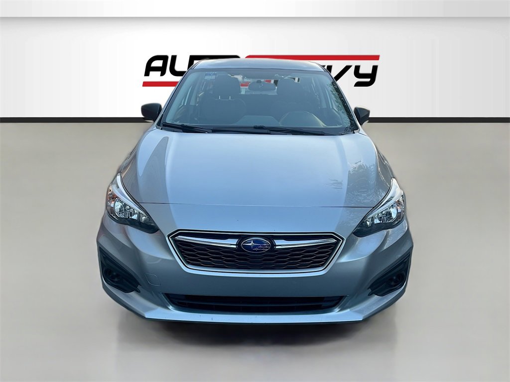 Used 2019 Subaru Impreza 2.0i image 2