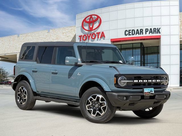 Used 2022 Ford Bronco Outer Banks image 1