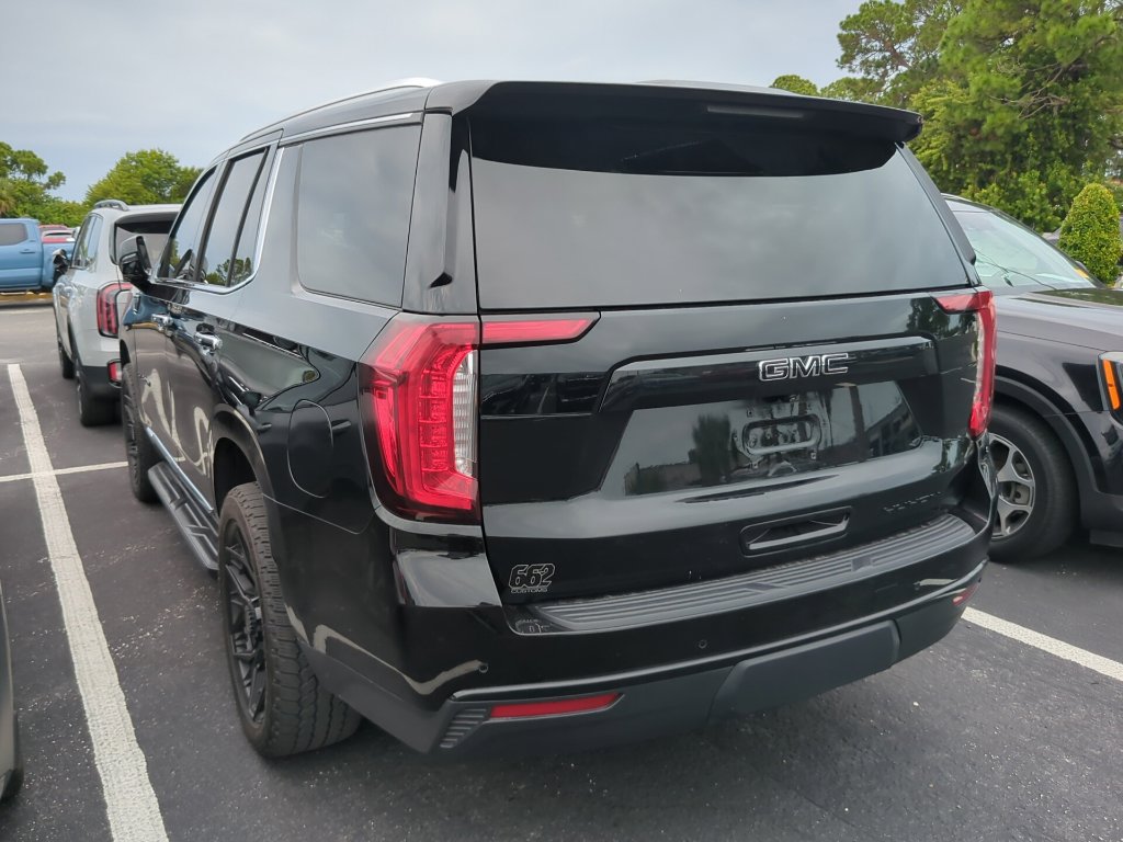 Used 2022 GMC Yukon SLT w/ SLT Premium Package AWD/4WD image 8