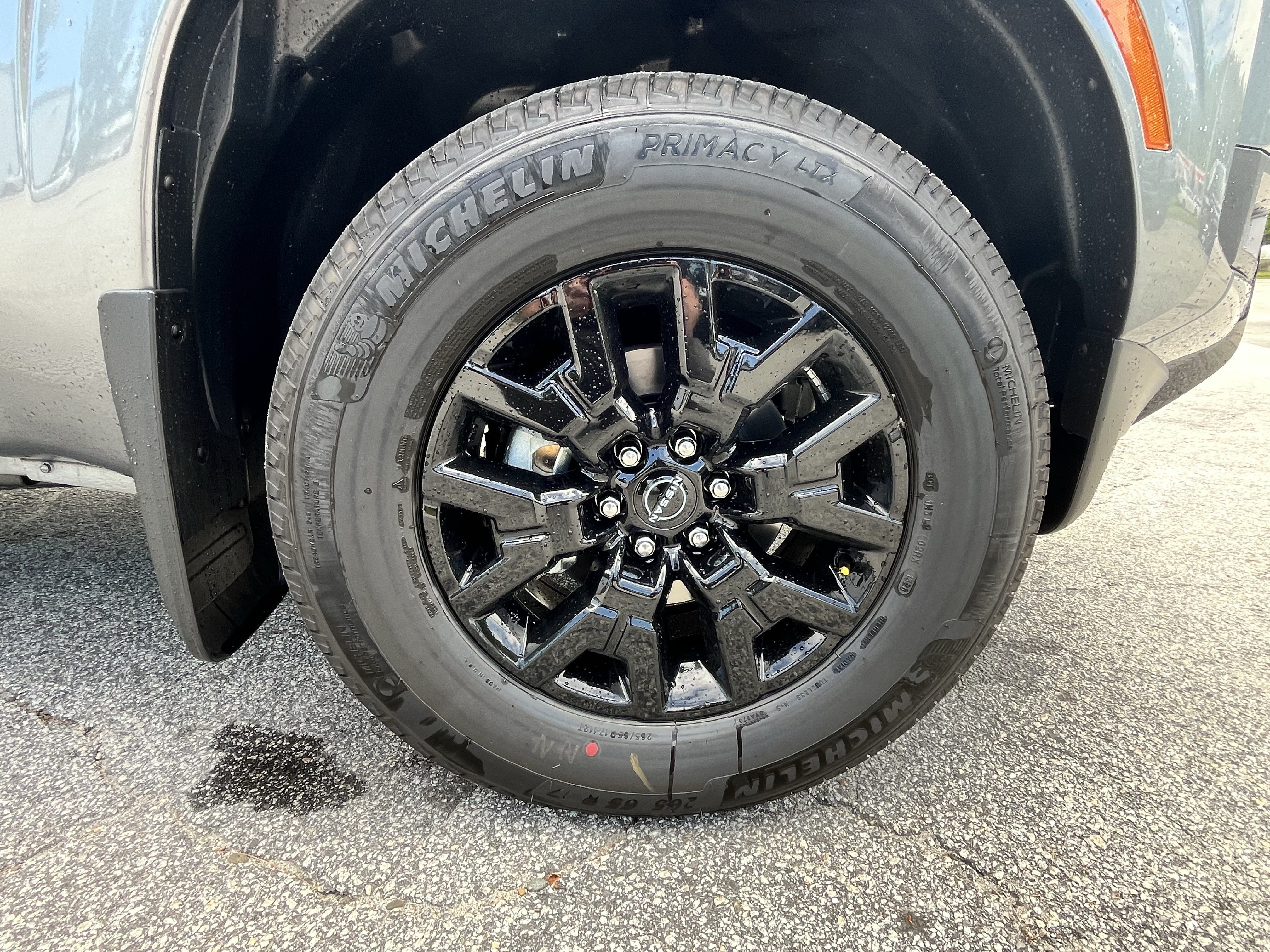 New 2026 Nissan Frontier SV w/ Tow Package AWD/4WD image 9