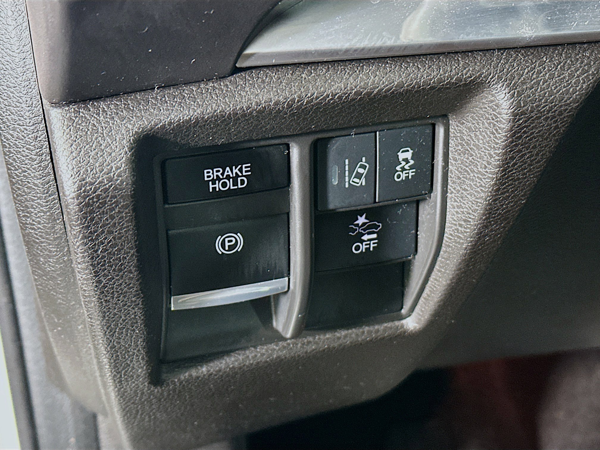 Used 2018 Acura MDX FWD w/ Technology Package image 16