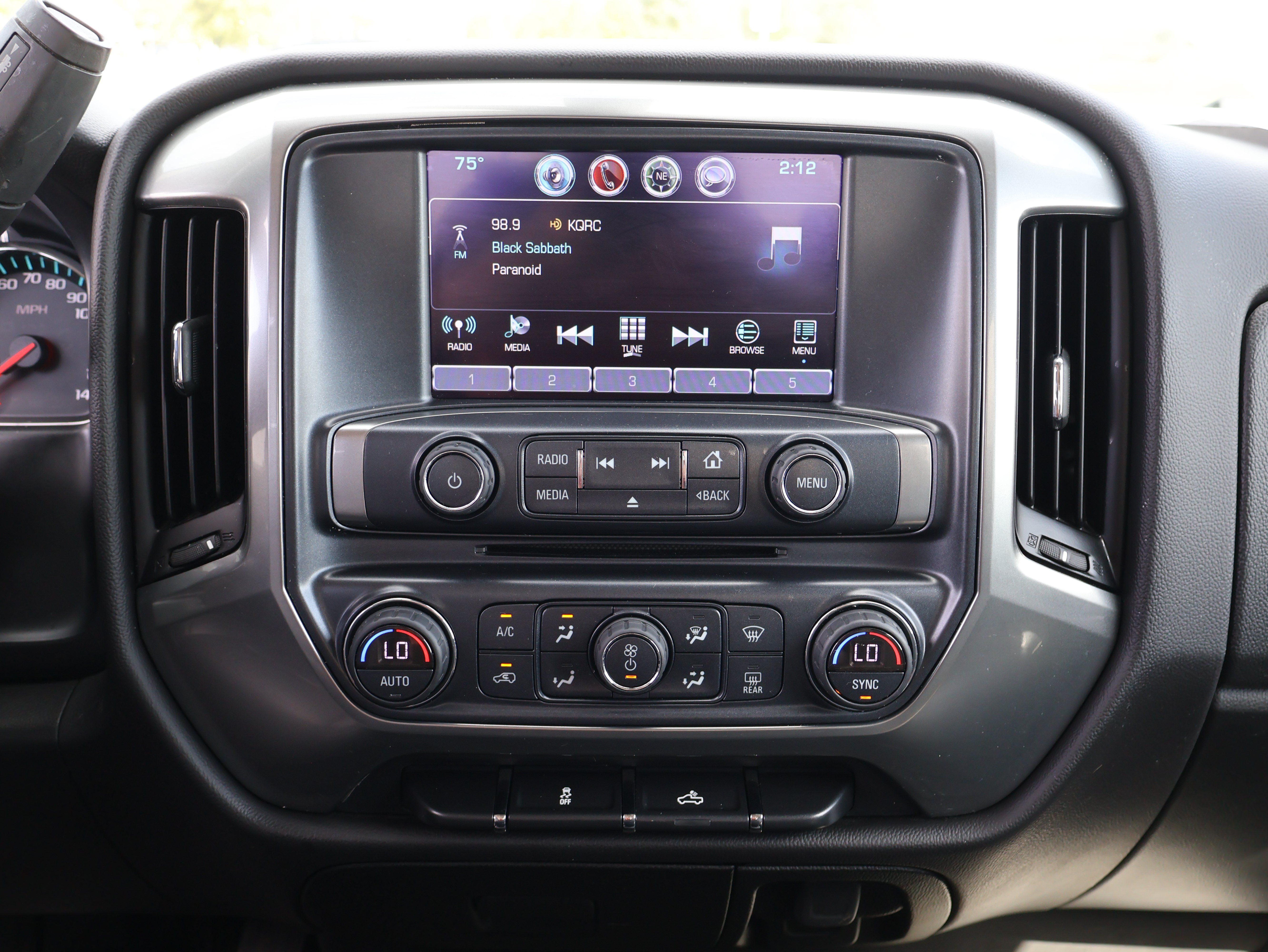 Used 2017 Chevrolet Silverado 1500 LT w/ All Star Edition AWD/4WD image 21