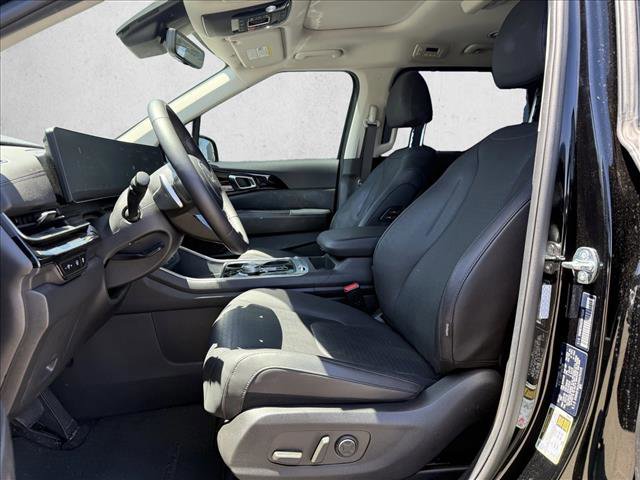 Used 2025 Kia Carnival SX Prestige FWD image 10