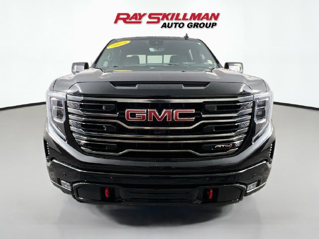 Used 2025 GMC Sierra 1500 AT4 w/ AT4 Premium Package AWD/4WD image 2