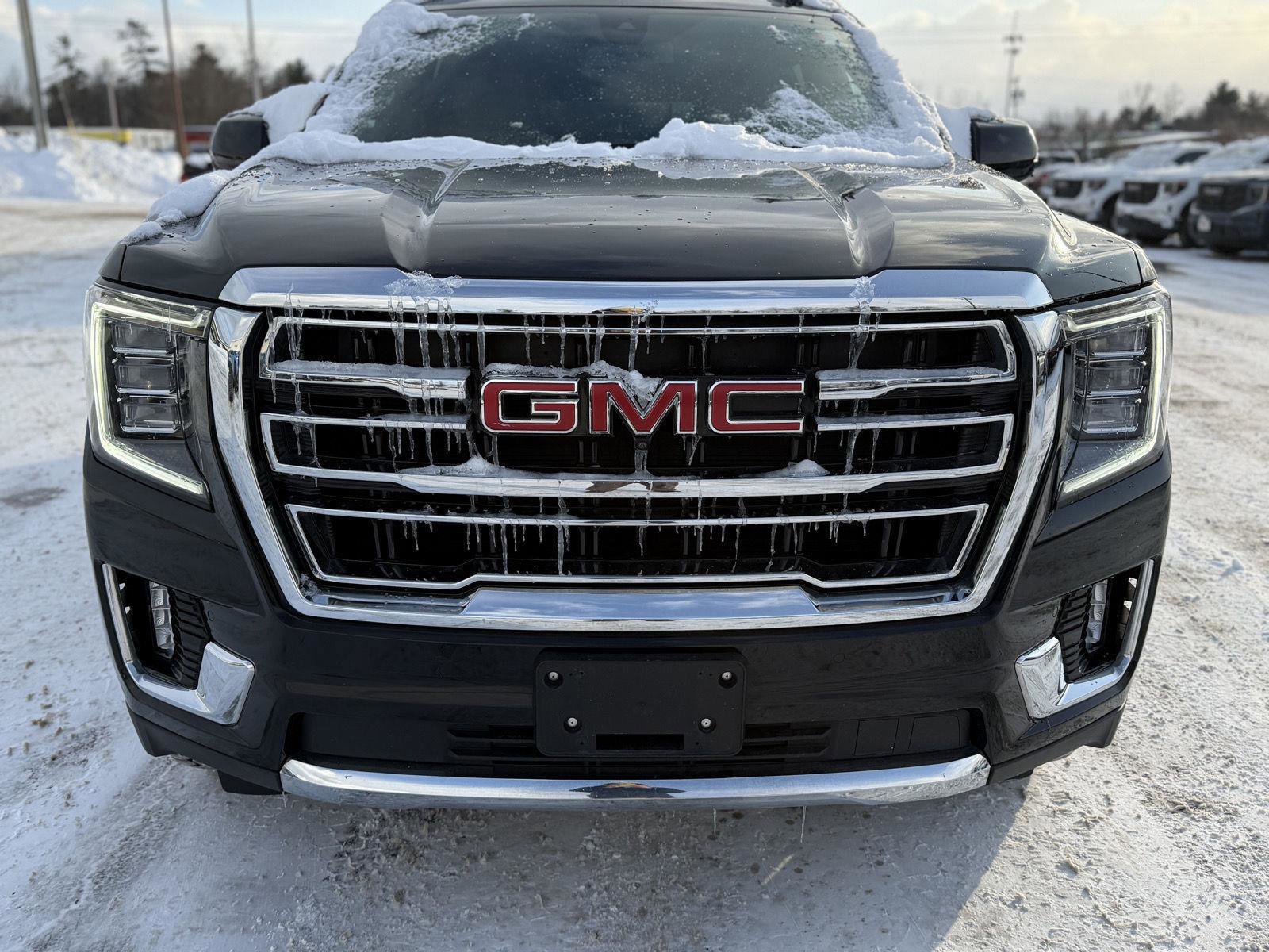 Certified 2022 GMC Yukon XL SLT w/ SLT Premium Package image 2