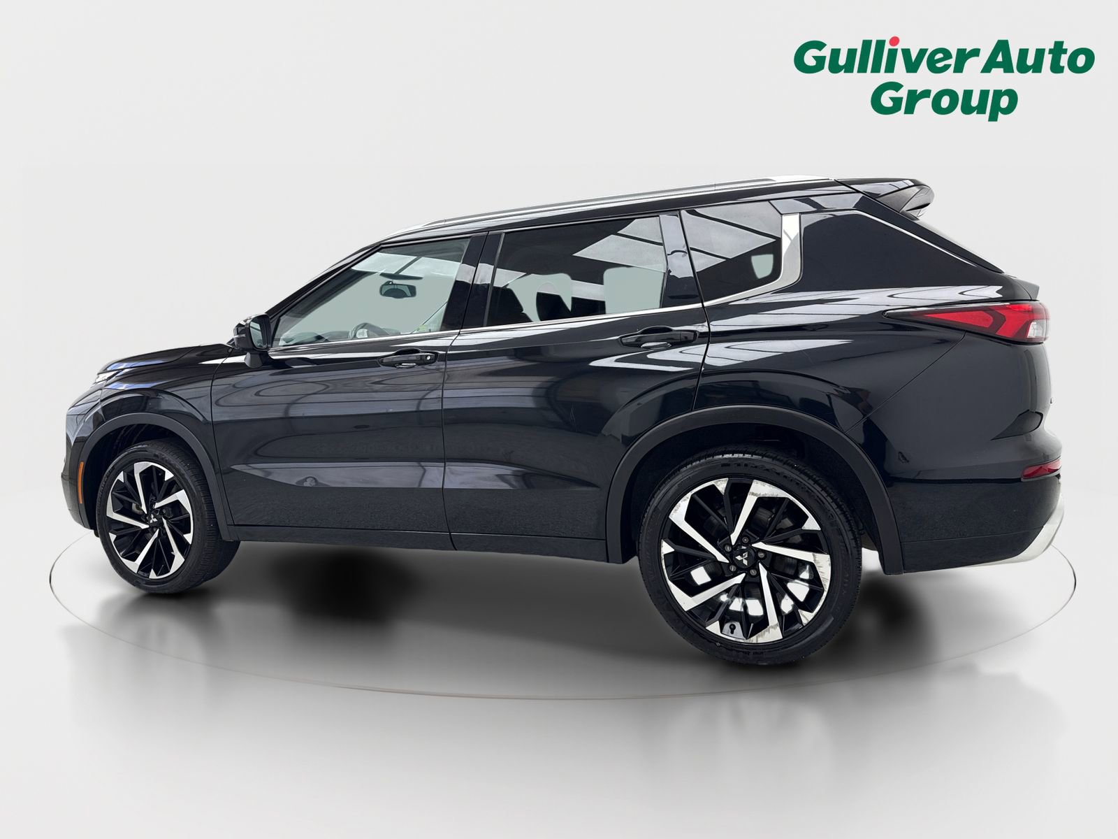 Used 2022 Mitsubishi Outlander SEL image 4